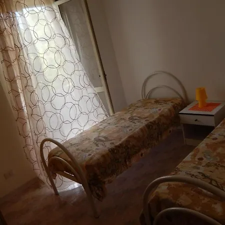 Le Corti Di *